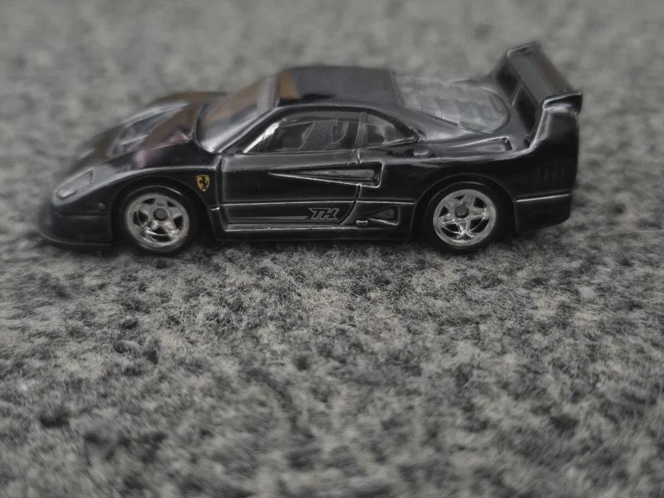 Hot Wheels Ferrari F40 Competizione Super Treasure Hunt (STH) Black *Loose* - Image 4 of 4