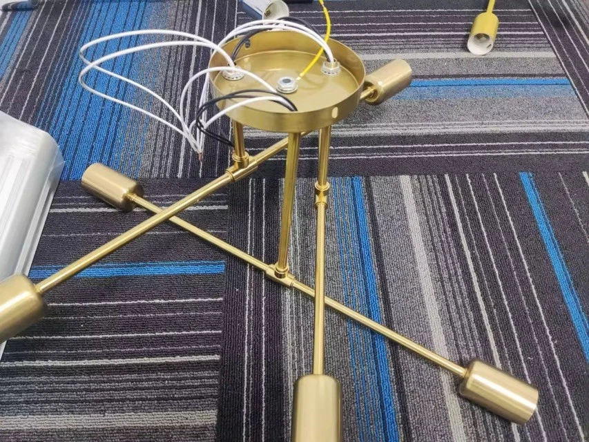 Kronleuchter, Lampe, Licht, Wohnzimmer, privat, modern, Gold  - Bild 2 von 4