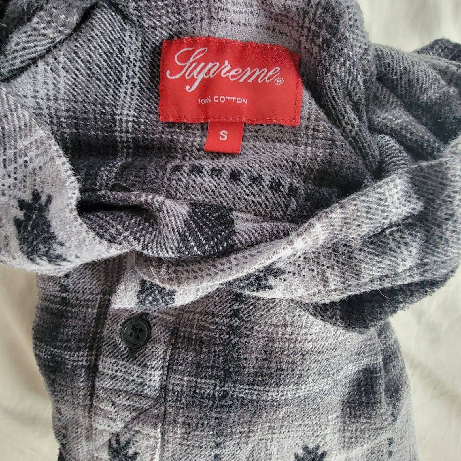 SUPREME Shadow Plaid Hooded Flannel Shirt Men’s  100% Cotton Sz SMALL-----4055