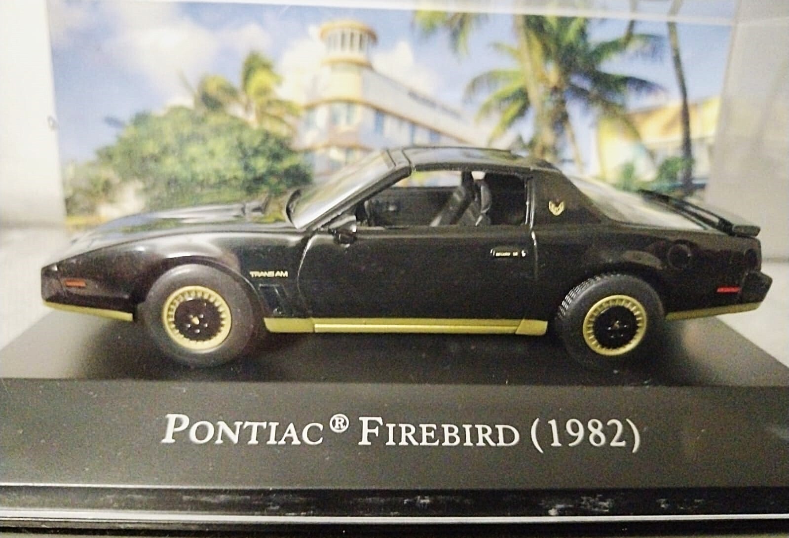 Picture 2 of 5