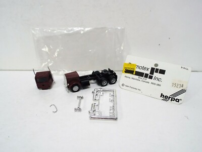 HERPA PROMOTEX PETERBILT TRAKTOREINHEIT PFLAUMENKIT HO/OO MASSSTAB NOS MIP (HO93)