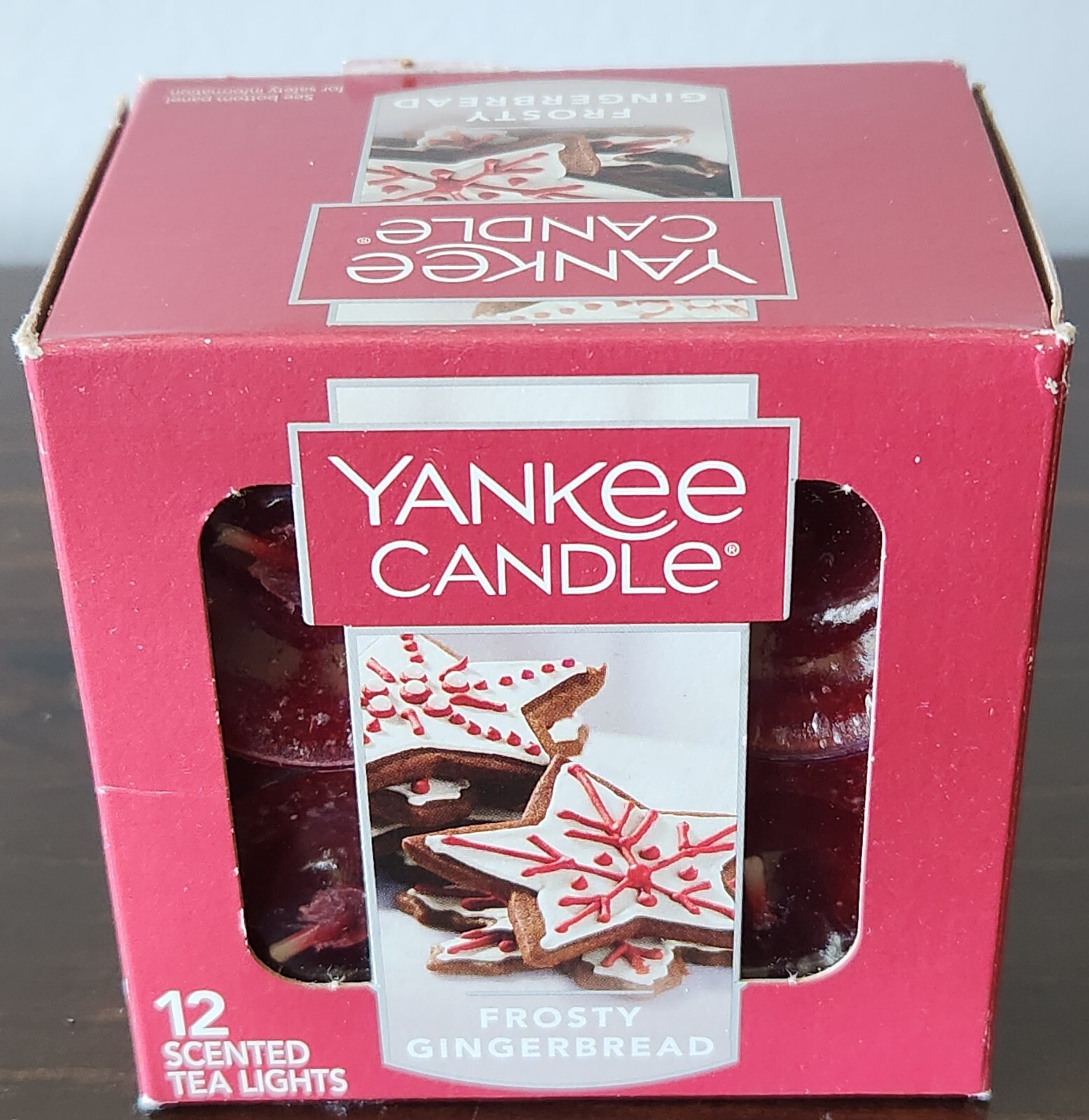 New! Yankee Candle Frosty Gingerbread Box of 12 Scented Tea Lights