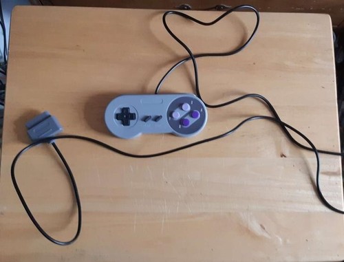 SNES & SUPER GAMEBOY W/ 3 GAMEBOY GAMES (POKEMON TCG, SUPER MARIO LAND & TETRIS) - Picture 4 of 4