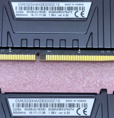 PCメモリー 16GB×2 CMK32GX4M2B3000C15 Corsair CMK32GX4M2B3000C15 Vengeance LPX DDR4 3000mhz Dual Memory