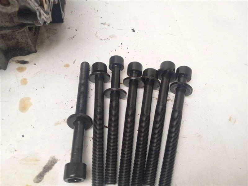 LEFT SIDE FRONT CYLINDER HEAD fits NISSAN MURANO 2009 - 2014 OEM - Image 4 of 4