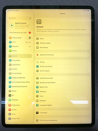 Apple iPad Pro 4th Gen 128GB, 12.9 in Wi-Fi-Space Gray - Yellow Tint