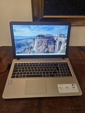 Notebook Asus VivoBook 15 F540U i3-8130U 8GB SSD+HDD, batteria KO, senza alim.