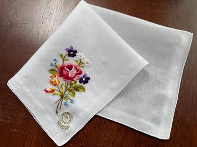 VINTAGE HANKY EMBROIDERED PETIT POINT FLORALS NEW W/TAG DESCO 1950s LOVELY