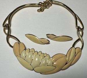Monet Lotus Lily Pad Flower Necklace & Earrings, Peach & Cream Enamel
