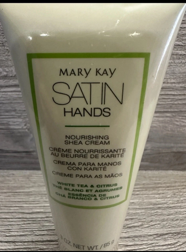 两个玫琳凯缎面手部滋养乳木果霜白茶和柑橘 (3 盎司/85 克) — 第 2/2 张图片