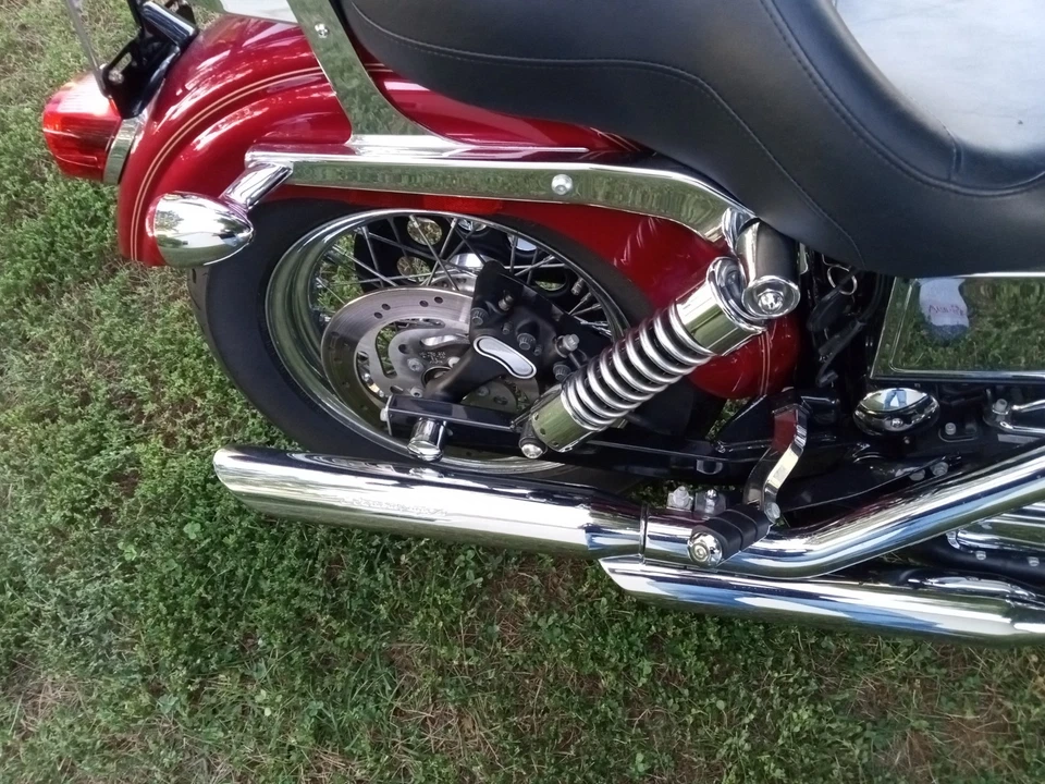 Harley-Davidson Dyna 2005  Foto 3 de 4