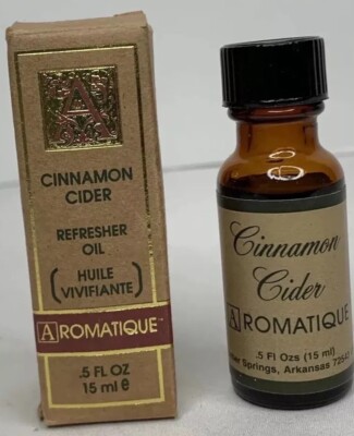 Aromatique Refresher Oil .5 fl oz 15 ml Cinnamon Cider Scented In Original Box