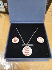 GAME USED MLB BASEBALL LEATHER NECKLACE and EARRINGS SET Unique for the PURE FAN