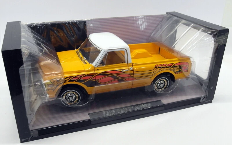 Highway 61 1/18 Scale - 50879 Chevy Fleetside Pickup Yellow Eagle - Image 4 of 4