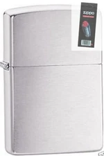 Zippo 200 brushed chrome Lighter + FLINT PACK