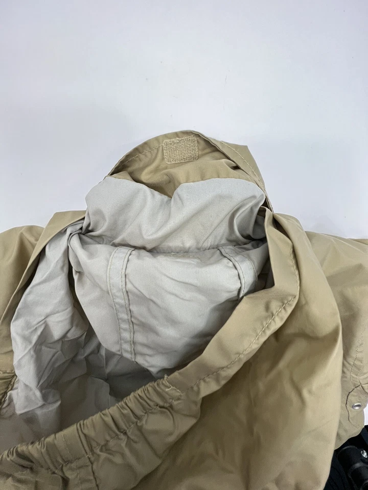 Chaqueta Carga GAP Niños Talla 4x1 Verde Oliva Cremallera/A Presiones Capucha Oculta en Cuello Línea Foto 4 de 4