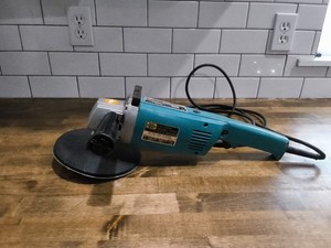 Makita 180mm 7" Model 9207SPC Electronic Sander & Polisher TESTED Works