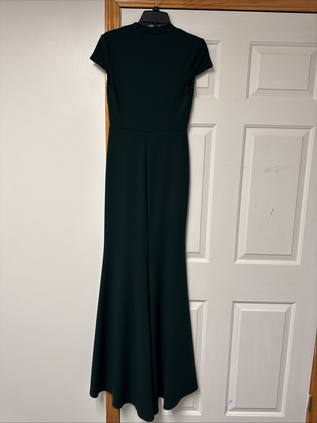 Ladies forest green floor length dress B. Darlin Size 4