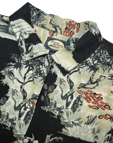 Tommy Bahama Silk Shirt Women’s S Black Tropical Hawaiian Button Up Short Sleeve
