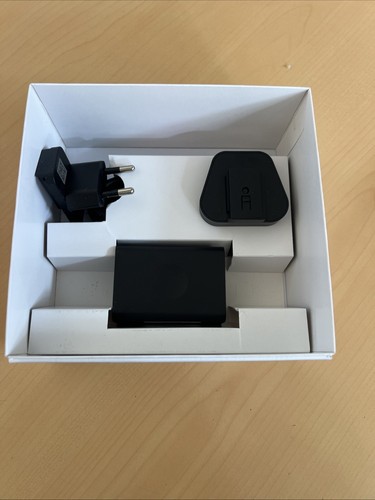 NETGEAR Nighthawk M6 5G (MR6110) - Mobile Router Unlocked - Never Used - Boxed - Picture 9 of 11
