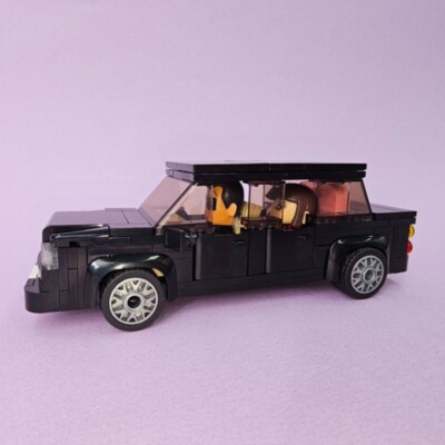 OXFORD Crayon Shin-Chan Suji & Limousine JG3627 Figures Brick