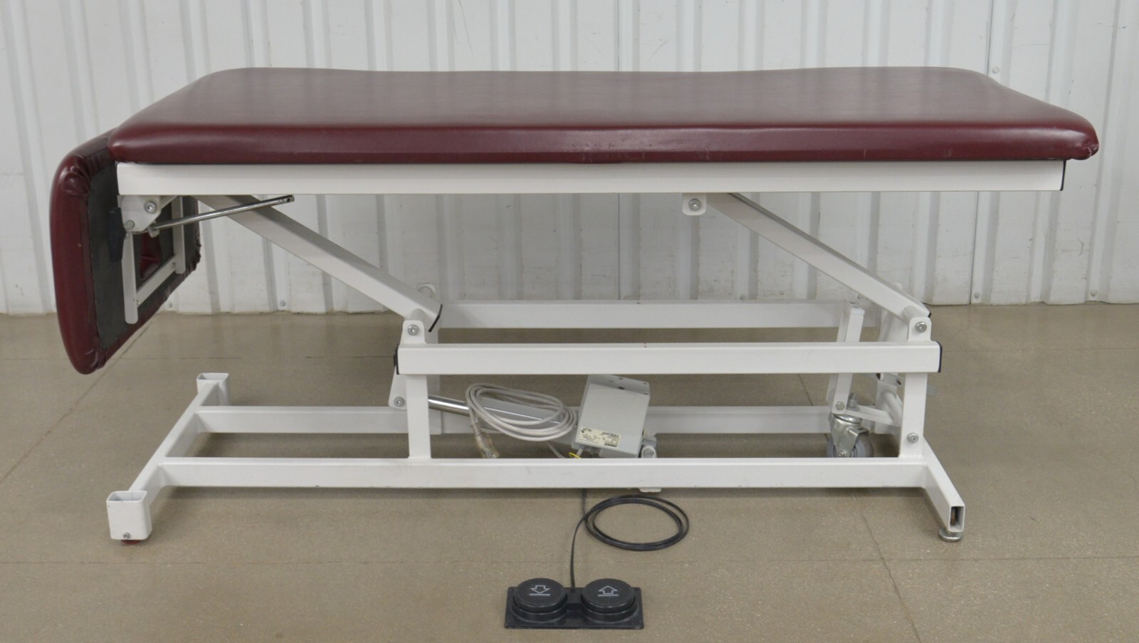 Armedica AM-200 Hi-Lo Two Section Treatment Table W/ Footswitch