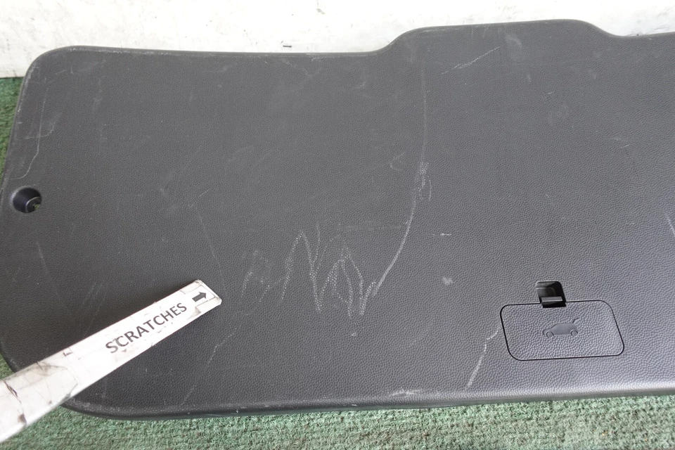 KIA SOUL 2014 2015 2016 2017 PUERTA TRASERA PUERTA LEVADIZA CUBIERTA MOLDEADA FABRICANTE DE EQUIPOS ORIGINALES AX72115 Foto 4 de 4