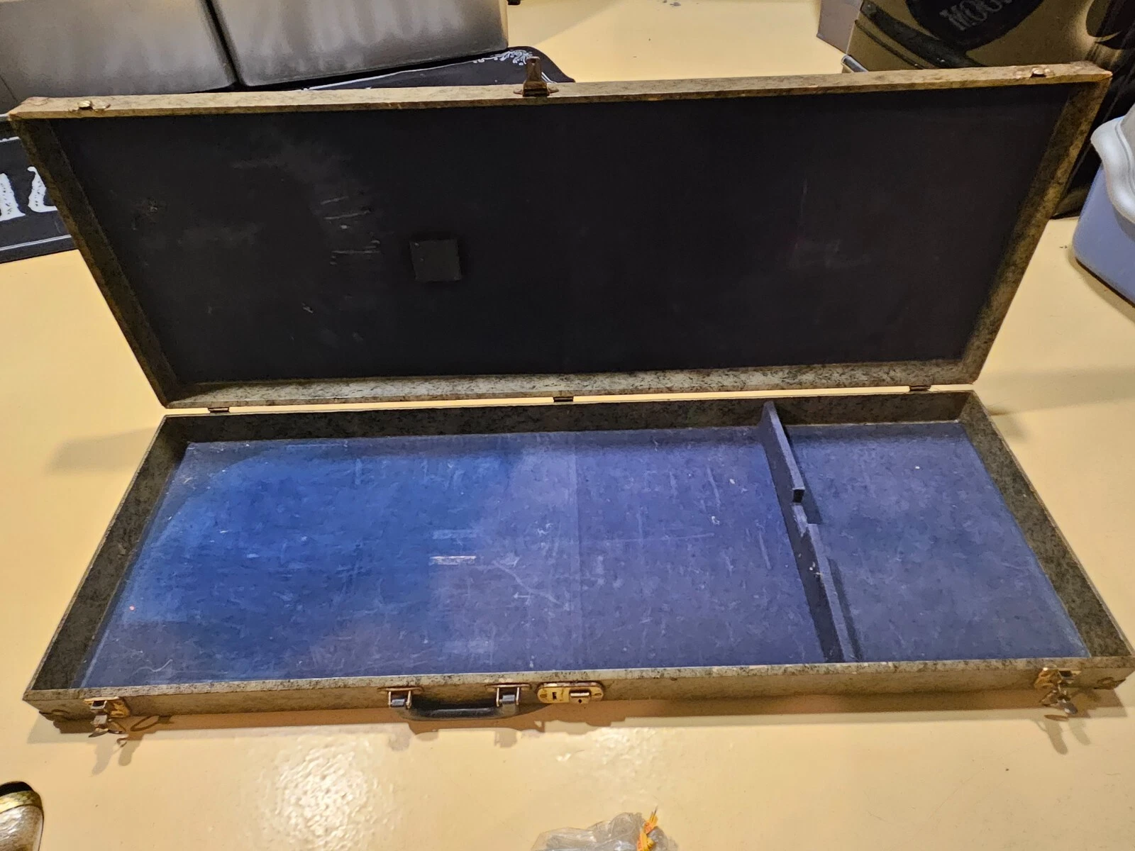 Picture 5 of 24