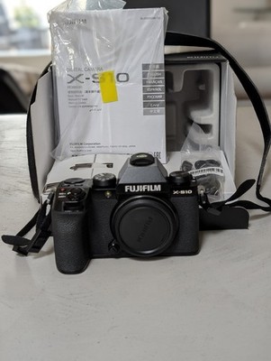 Fujifilm X-S10 - 26.1 MP Spiegellose Kamera - IBIS Stabilisator Neuwertig