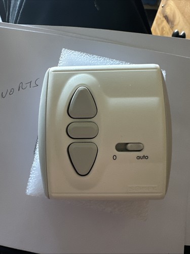 (MB8) Somfy Centralis UNO RTS 1810217