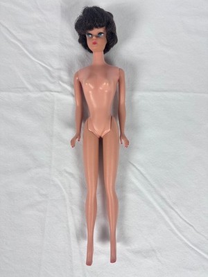 Midge 1962 Barbie Brunette Bubble Cut Blue Eyes Nail Polish Vintage Used