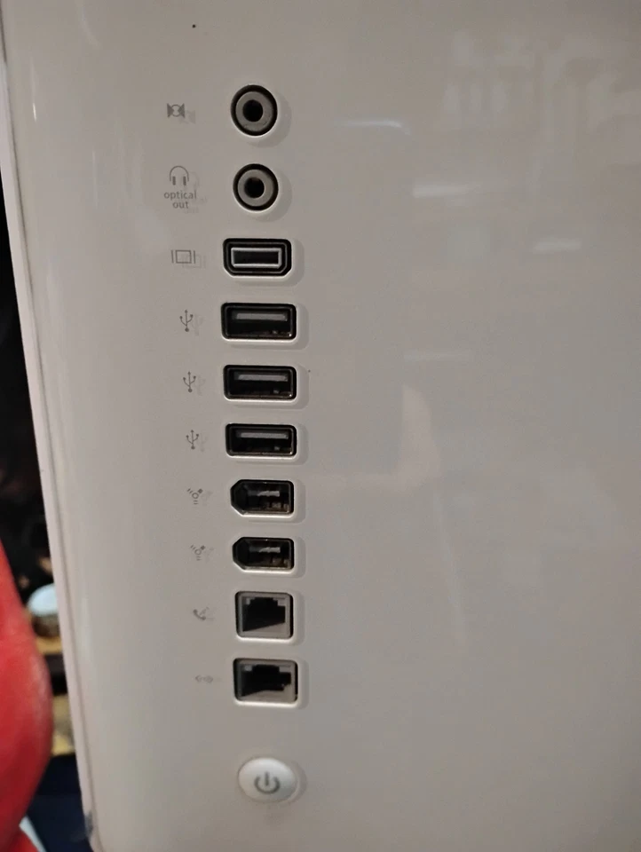 Apple iMac 20" Desktop - A1076. 2005) - Image 3 of 4