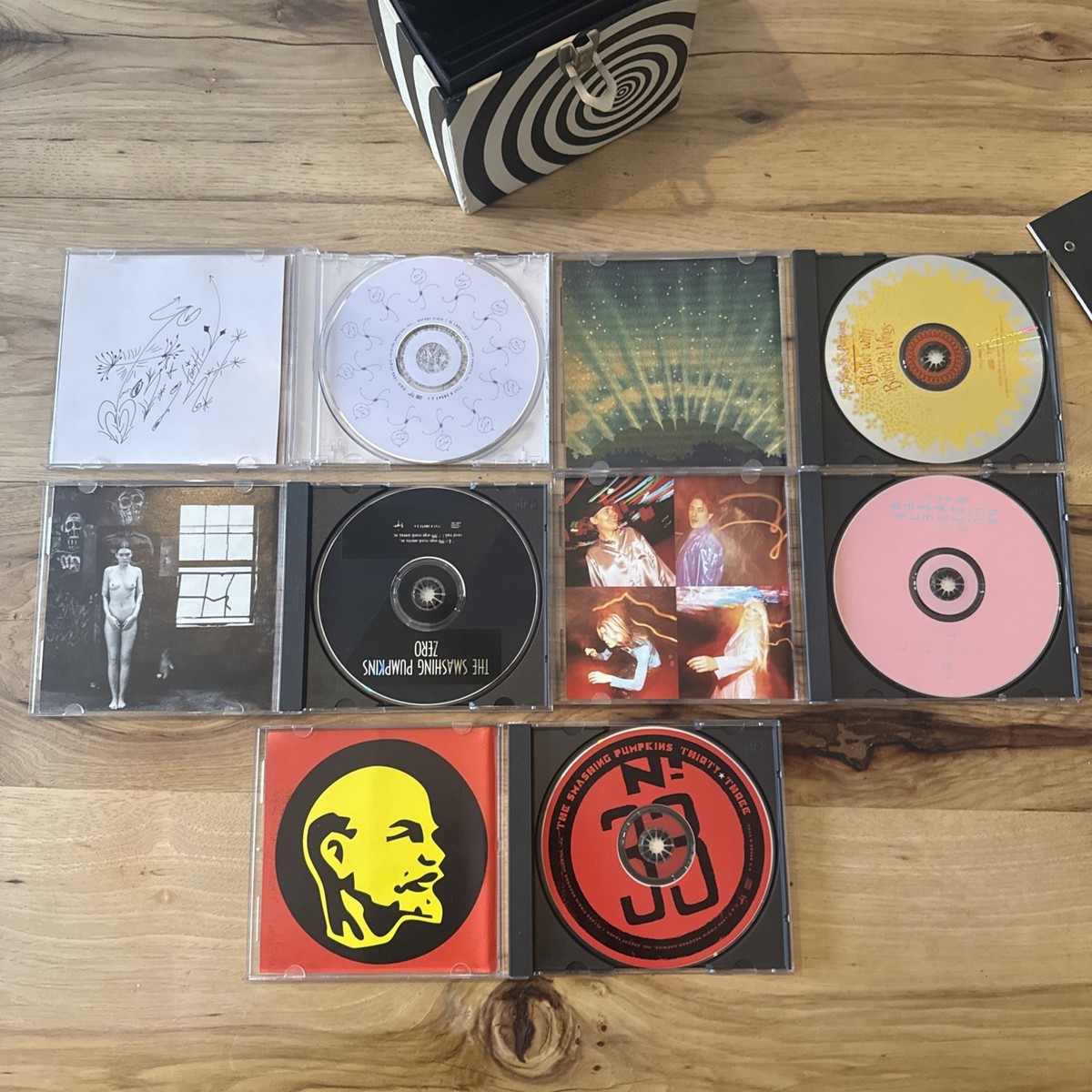 スマッシング パンプキンズ：エアロプレインフライズハイ CDボックスセット SMASHING PUMPKINS The Aeroplane Flies High 1996 CD Box Set | eBay