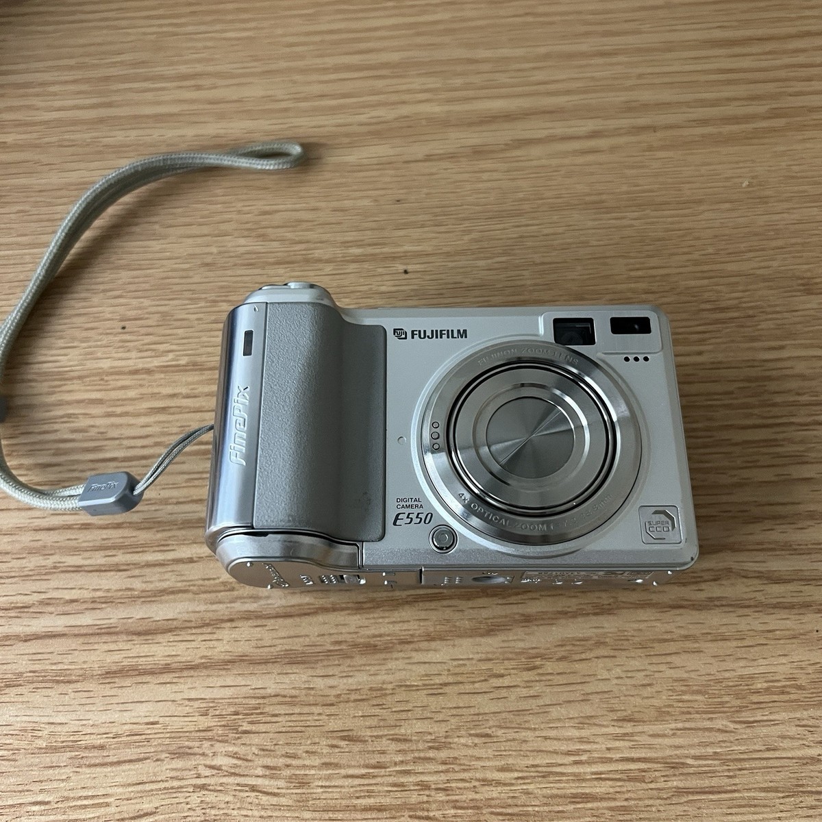 Fujifilm Finepix E550 6.3MP Digital Camera - Silver | eBay