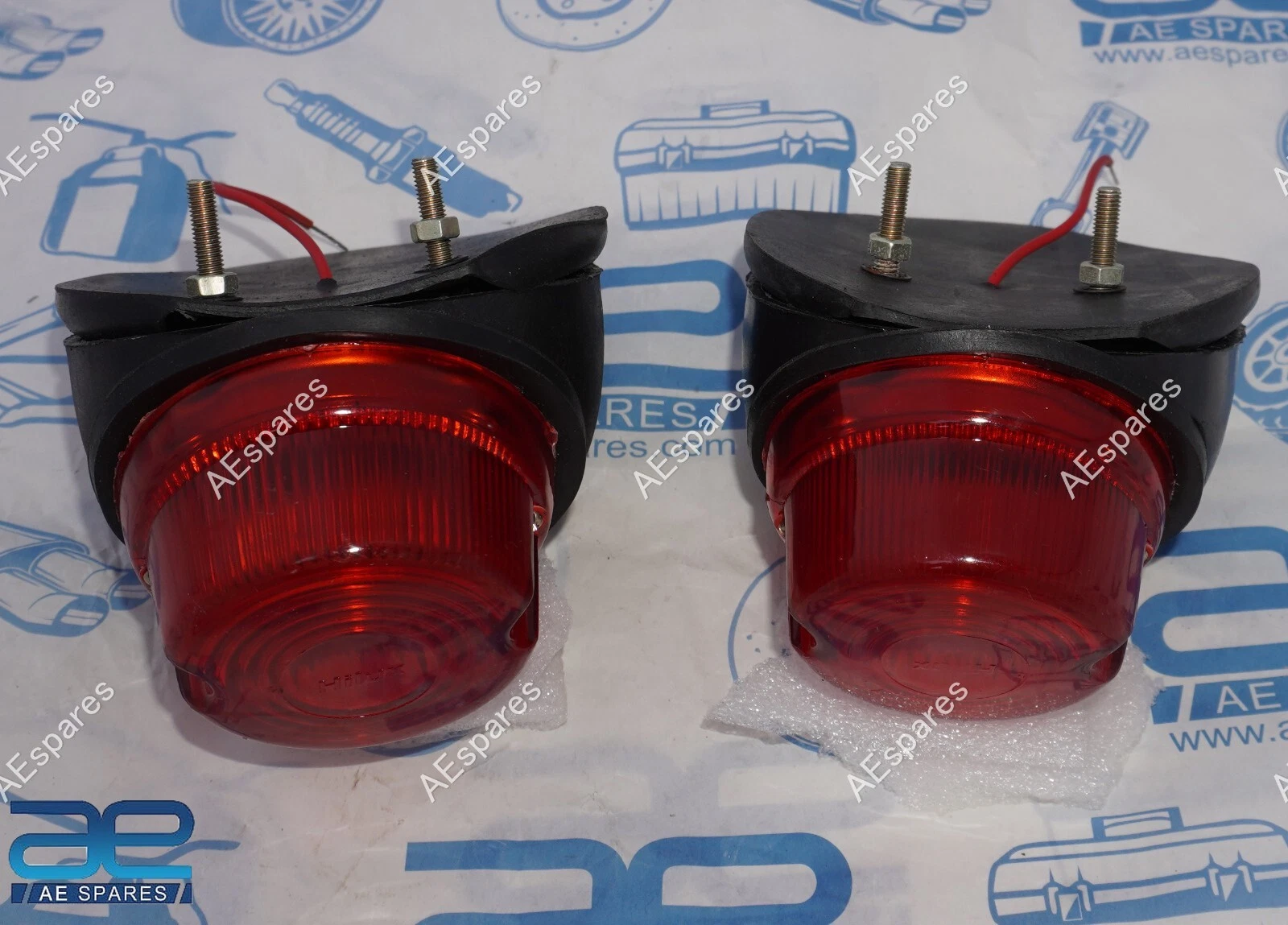 Rear Light Set With Bulb 12v For Custodia Internation D2015 D514 Tractor view 3