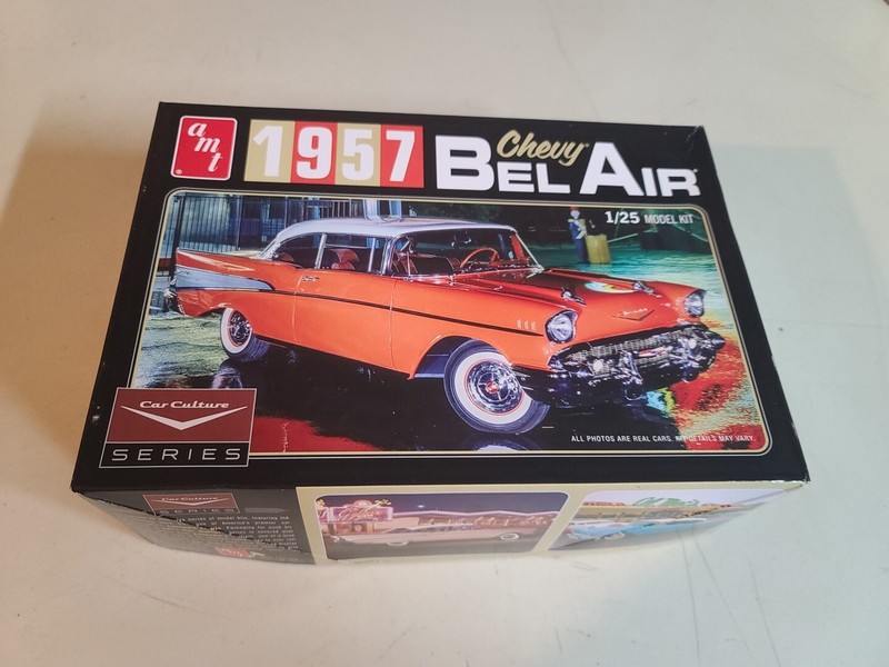AMT 1957 Chevy Bel Air 1/25 Model Kit Open Box 
