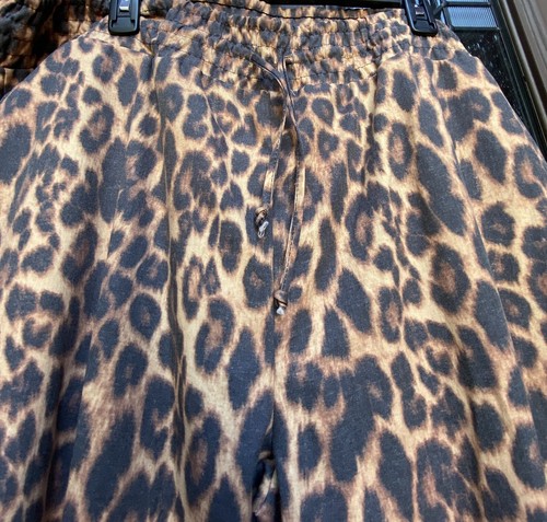 Pantalones informales L&B Lucky and Blessed con estampado de leopardo 3XL NUEVOS CON ETIQUETAS. - Imagen 6 de 10