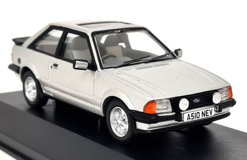 Vanguards 1/43 Ford Escort MK3 XR3i Strato Silver Diecast Scale Model Car