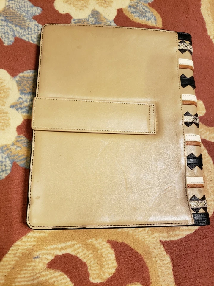 Funda tipo folio de cuero multicolor para iPad eTablet TORY BURCH. Foto 2 de 4