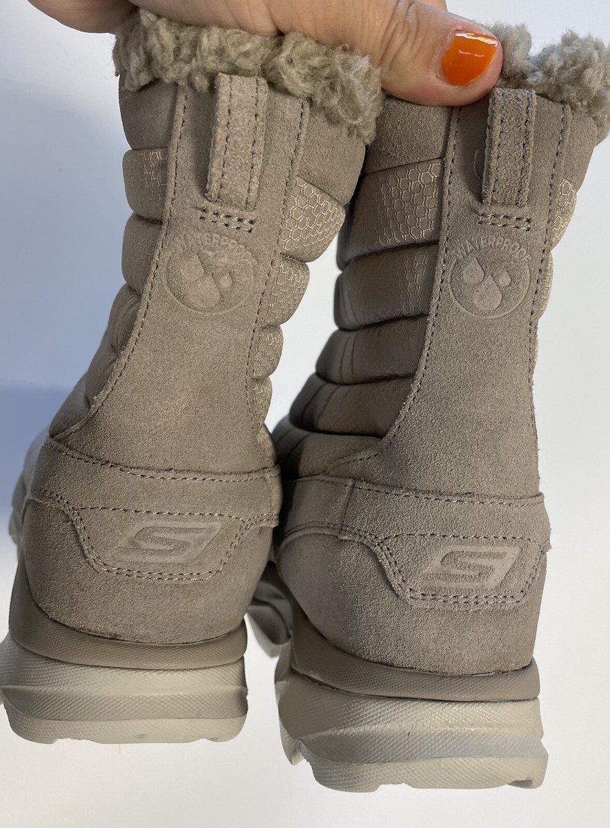 Sketchers boots size tan ankle leather uppers NEW (fs50)