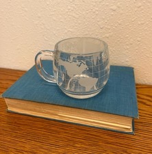 vintage nestle nescafe 1970&rsquo;s clear glass globe world coffee/tea mug/collectable