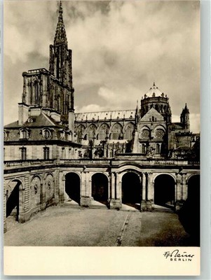 39909961 - Strasbourg Photo F.F. Bauer Muenster and Portal of Rohan Castle The