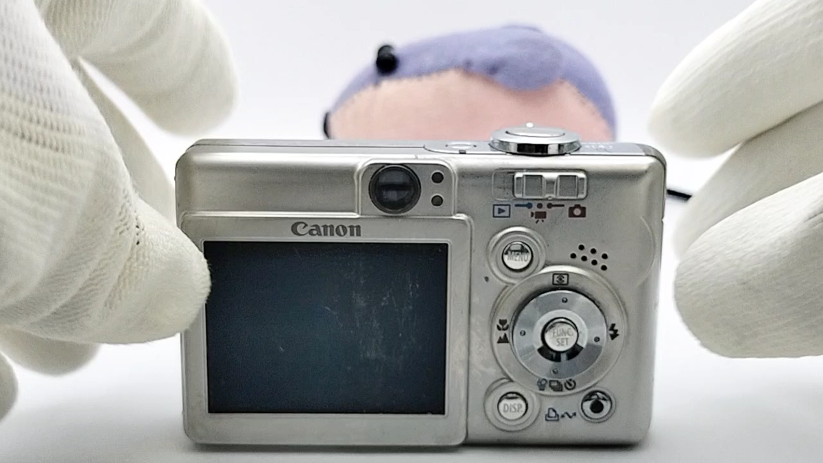 Canon IXY DIGITAL 50 4.0MP 3x Zoom Compact Digital Camera