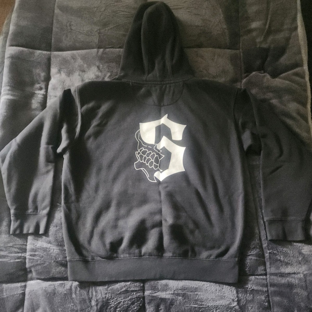 Bleach Hoodie Pullover Grimmjow Espada #6 Embroidered size Medium