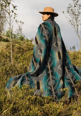 Handmade Alpaca Wool Blanket (Gray Cloudy Sky) Queen Size Super Soft & Warm