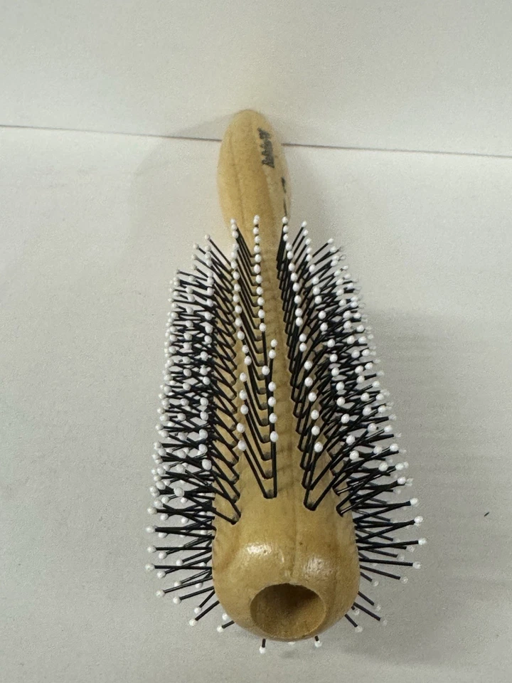 Babyliss Pro Cepillo de pelo redondo de madera 2,5" Foto 2 de 4