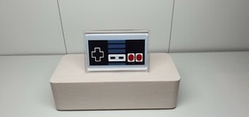 NES CONTROLLER DISPLAY LOGO EMBLEM WITH SUPPORT STAND FRIDGE MAGNET
