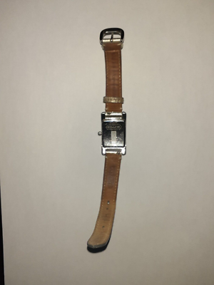 COACH-Lexington-Breast Cancer Awareness-Silver Leather Band Watch-Excellent COACH-Lexington-Breast Cancer Awareness-Silver Leather Band  main image 2