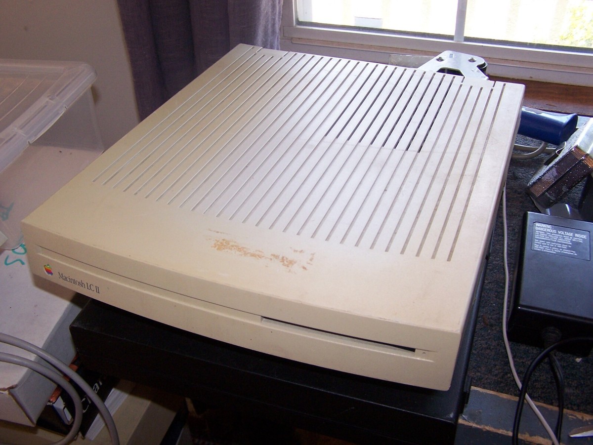 Macintosh LC II M1600 Case with Logic Board - SOLD AS IS | eBay