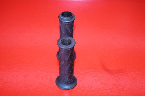 08 2008 SUZUKI KATANA 650 RIGHT LEFT CLIPON HANDLEBAR GRIPS GRIP PAIR SET - Picture 4 of 6